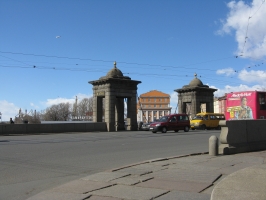 Старо-Калинкин мост и площадь Репина (Калинкина площадь) - Разводные башни моста.