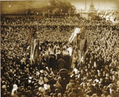 Освящение места закладки каменного храма в сентябре 1903 года. Фотография Карла Буллы