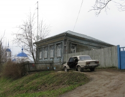 Переславские наличники. От Московской улицы к Свято-Троицкому Данилову монастырю - Слева видна церковь Сретения Господня с приделом Александра Невского. 1785 год