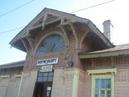 Деревянный Мариенбург - Вокзал в Мариенбурге - фронтон