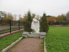 Церковь Николая Чудотворца в Павловске - Памятник погибшим в Великую Отечественную войну